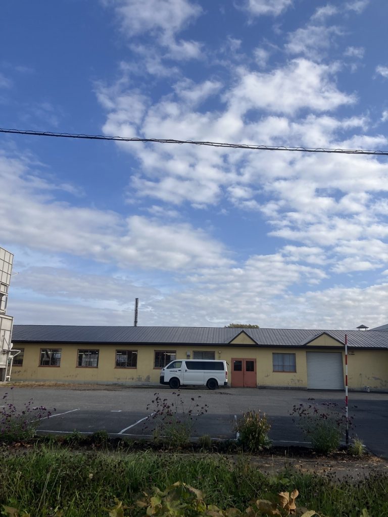 秋の訪れとともに冬支度がスタート：コサイン旭川本店